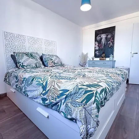 Imp Des Alpes - Pres De La Plage, Vue Sur La Mer, Moderne Et Lumineux. Apartman Antibes